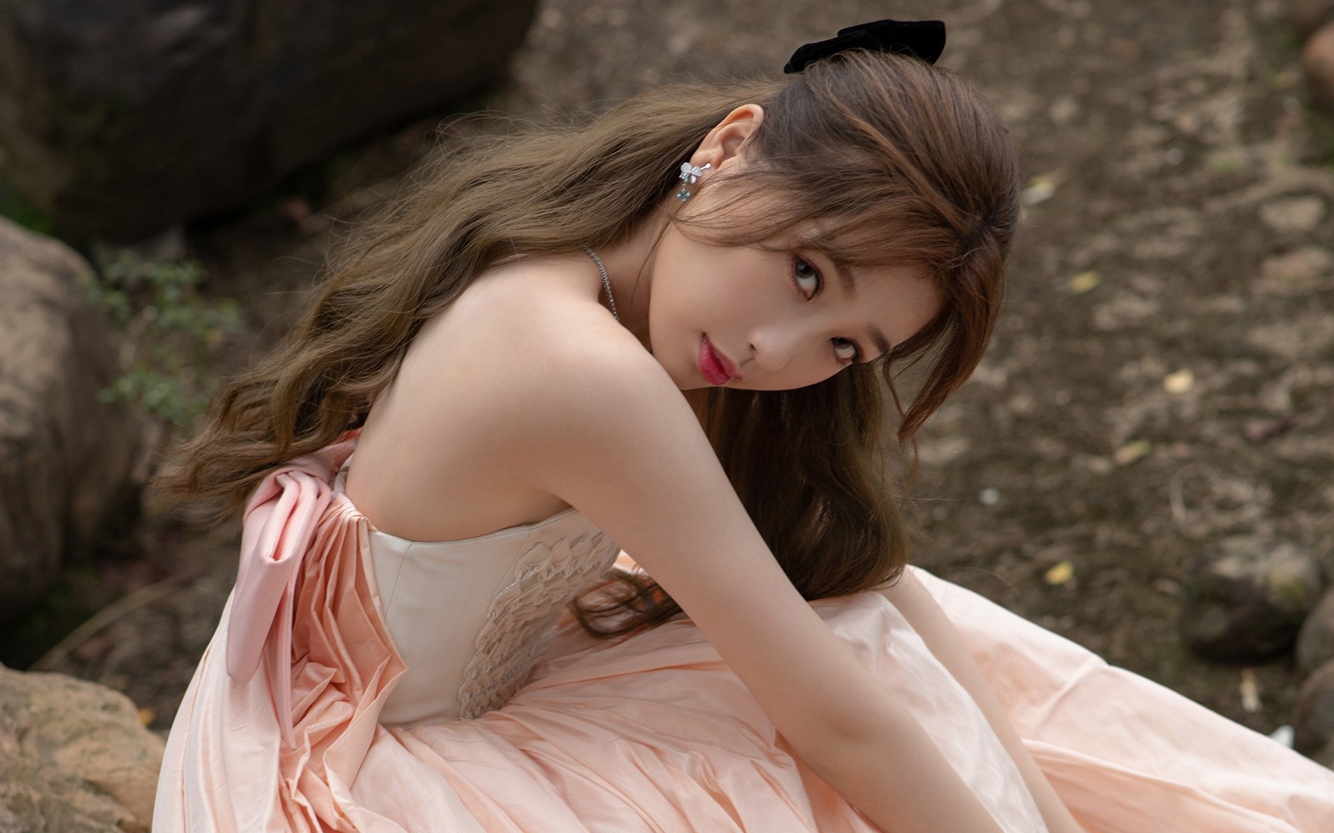 FB体育娱乐-英超球队投放新兴市场，拓宽粉丝基础，英超球队足球